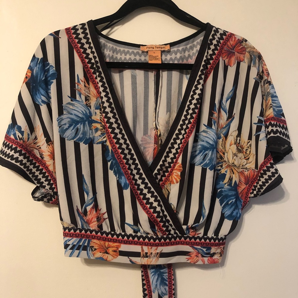 Floral stripe, tie back, mid crop top